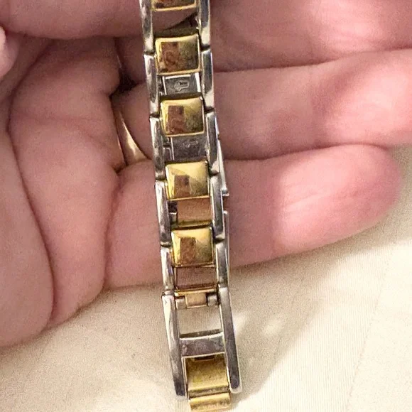 W1 WOMAN'S FOSSIL F2 ES9525 STAINLESS STEEEL-GOLD TONE  30M WATCH 5066 - Picture 12 of 15